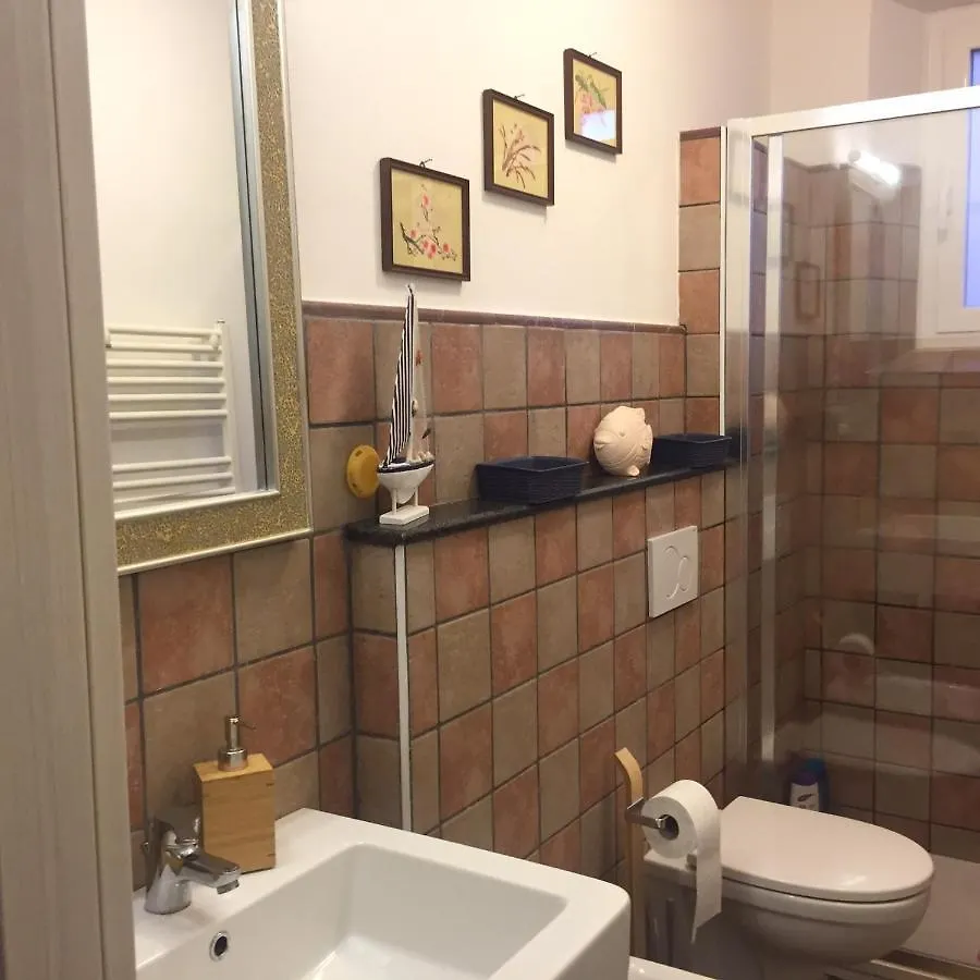 Quattro Passi Dal Mare Apartment Finale Ligure Italy